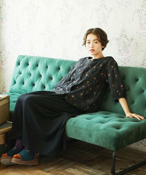 Jocomomola / ホコモモラ シャツ・ブラウス | Escaleras de flores フラワー総刺繍ブラウス | 詳細13