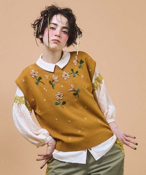 Jocomomola / ホコモモラ ニット・セーター | Flor Alta フラワー刺繍ニットプルオーバー(イエロー)
