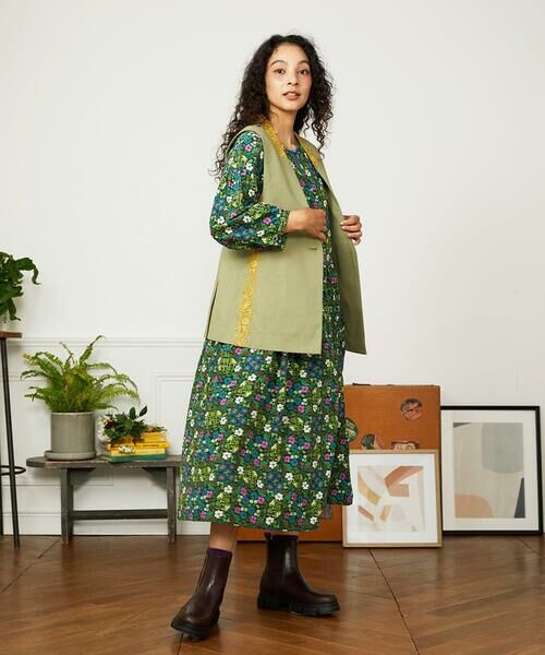 Jocomomola / ホコモモラ ベスト | Encaje de Animal フラワーレースジレ | 詳細14