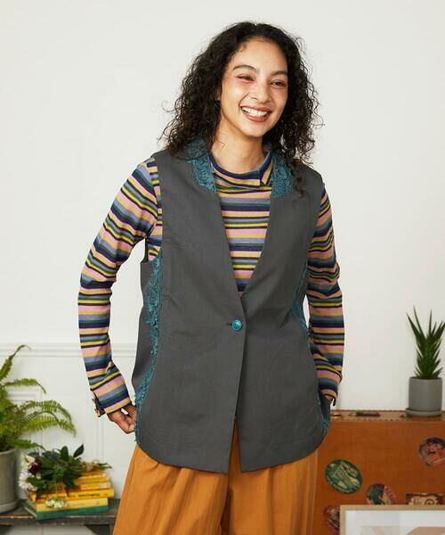 Jocomomola / ホコモモラ ベスト | Encaje de Animal フラワーレースジレ | 詳細21