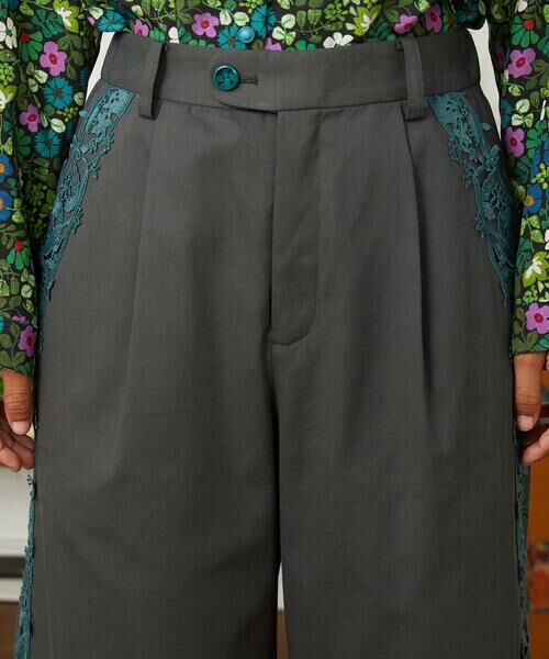 Jocomomola / ホコモモラ その他パンツ | Encaje de Animal フラワーレースワイドパンツ | 詳細3