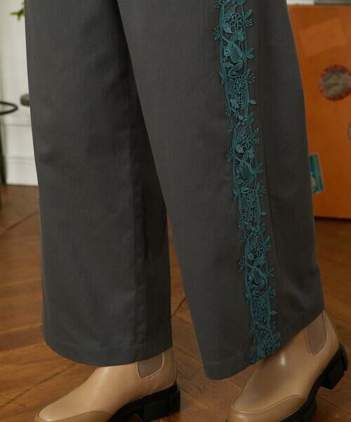 Jocomomola / ホコモモラ その他パンツ | Encaje de Animal フラワーレースワイドパンツ | 詳細6