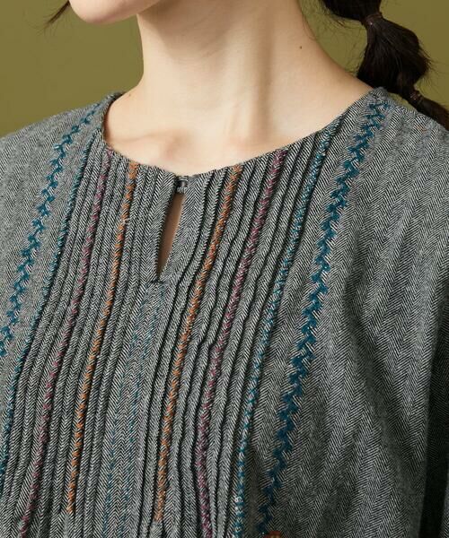 Jocomomola / ホコモモラ シャツ・ブラウス | Cama de flores コットンヘリンボーンブラウス | 詳細9