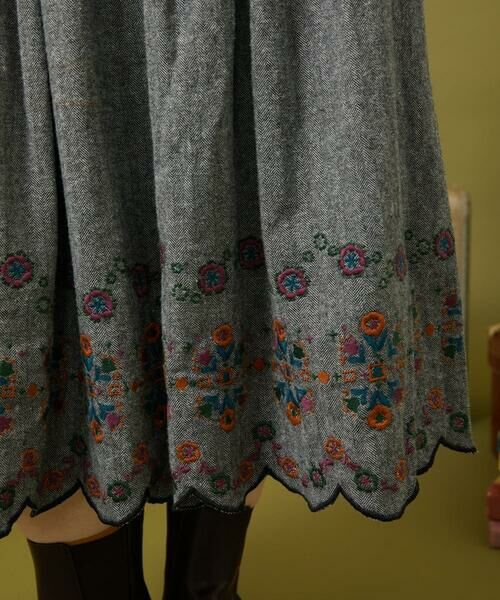 Jocomomola / ホコモモラ ロング・マキシ丈スカート | Cama de flores コットンヘリンボーンフレアスカート | 詳細9