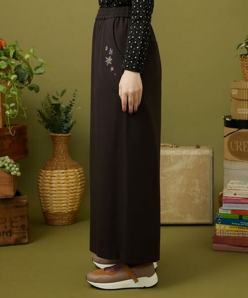Jocomomola / ホコモモラ その他パンツ | T/Rドビー フラワー刺繍ワイドパンツ | 詳細28