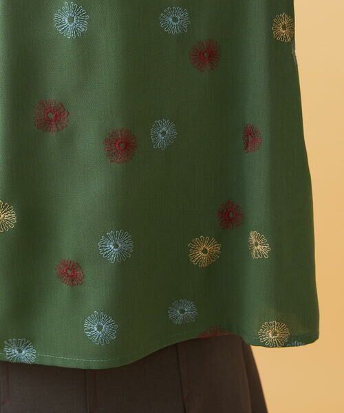 Jocomomola / ホコモモラ シャツ・ブラウス | Estrella ハートネックフラワー刺繍ブラウス | 詳細5