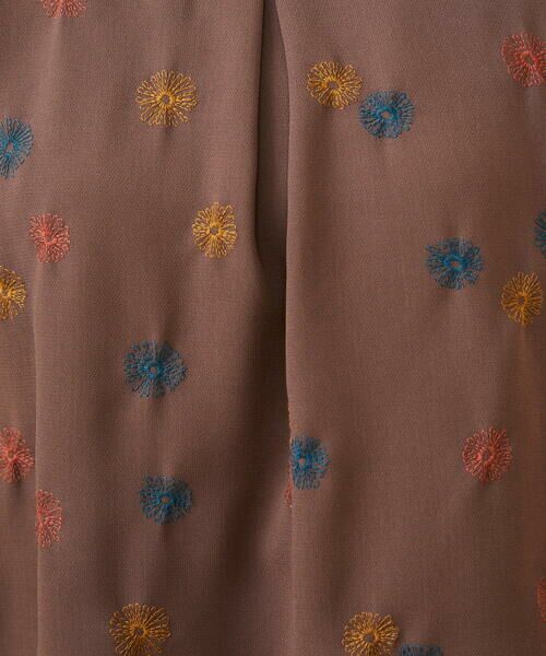 Jocomomola / ホコモモラ シャツ・ブラウス | Estrella ハートネックフラワー刺繍ブラウス | 詳細9