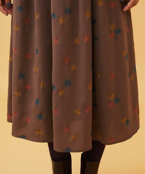 Jocomomola / ホコモモラ ロング・マキシ丈ワンピース | Estrella ハイネックフラワー刺繍ワンピース | 詳細7