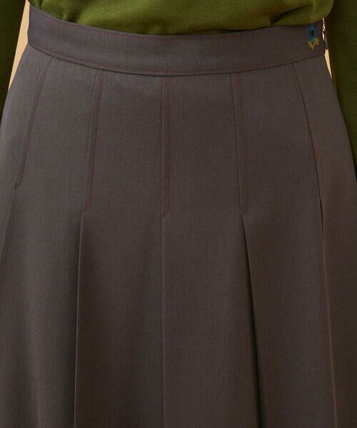 Jocomomola / ホコモモラ ロング・マキシ丈スカート | Pliegues ワンポイント刺繍プリーツスカート | 詳細3