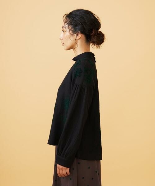 Jocomomola / ホコモモラ シャツ・ブラウス | Susurrito フラワーモチーフハイネックブラウス | 詳細1