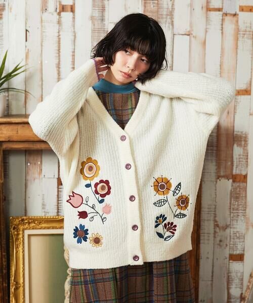 Jocomomola / ホコモモラ カーディガン・ボレロ | Calle de Bordadores フラワーモチーフニットカーディガン | 詳細15