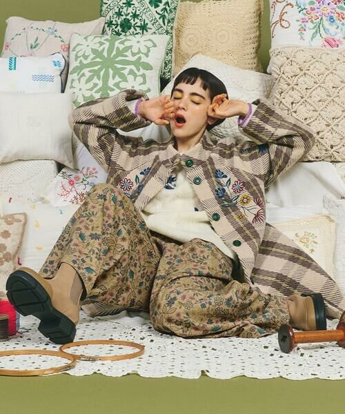 Jocomomola / ホコモモラ その他アウター | Calle de Bordadores チェック×フラワー刺繍コート | 詳細20