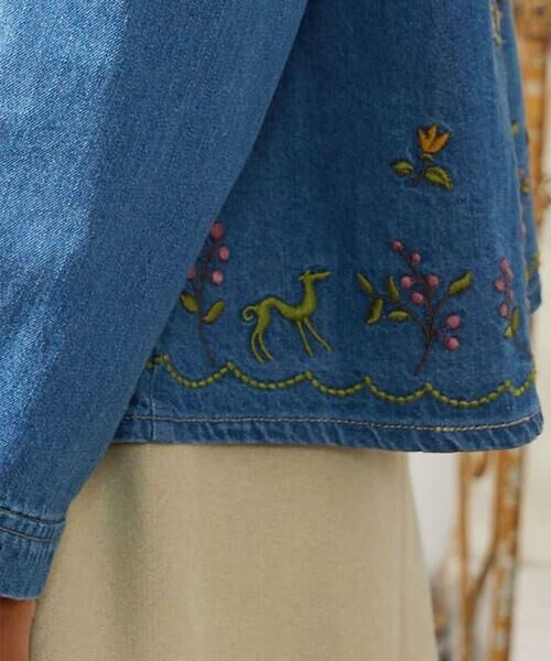 Jocomomola / ホコモモラ シャツ・ブラウス | El galgo フラワー刺繍デニムシャツ | 詳細13