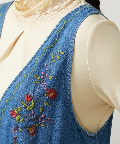 Jocomomola / ホコモモラ ロング・マキシ丈ワンピース | El galgo フラワー刺繍デニムノースリーブジャンパースカート | 詳細10