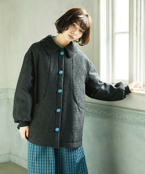 Jocomomola / ホコモモラ その他アウター | Ｌinea ジャカード 中綿入りコート（ブラック）