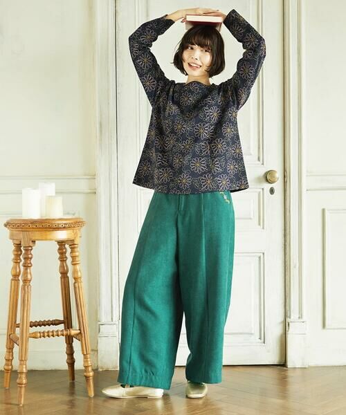 Jocomomola / ホコモモラ カットソー | Crisantemo curvo フラワー総刺繍カットソー | 詳細12