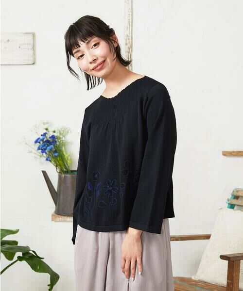 Jocomomola / ホコモモラ ニット・セーター | El Rucio フラワー刺繍ニットプルオーバー（ブラック）