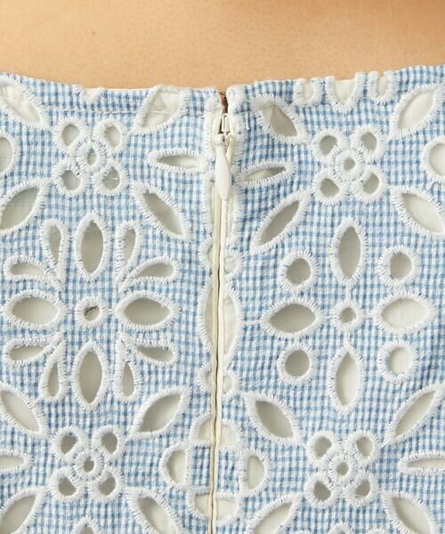 Jocomomola / ホコモモラ ロング・マキシ丈ワンピース | Dordado de verano フラワーカットワーク刺繍 ギンガムチェックワンピース [オケージョン対応] | 詳細2