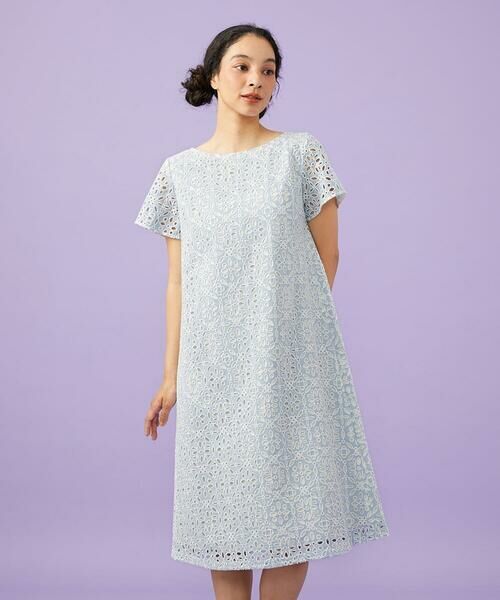 Jocomomola / ホコモモラ ロング・マキシ丈ワンピース | Dordado de verano フラワーカットワーク刺繍 ギンガムチェックワンピース [オケージョン対応]（ライトブルー）