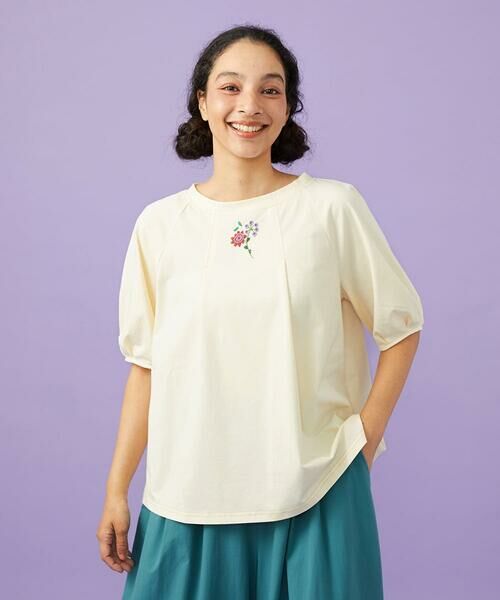 Jocomomola / ホコモモラ カットソー | 【接触冷感/2WAY】T/C天竺 フラワープリントTシャツ（アイボリー）