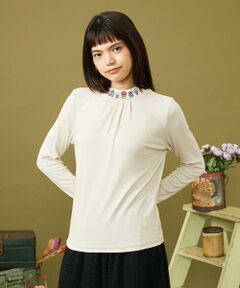 Jocomomola / ホコモモラ カットソー | レーヨンベアフライス フラワー刺繍ハイネックカットソー