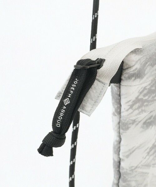 JOSEPH ABBOUD / ジョセフ アブード ショルダーバッグ | 【軽量/ECO撥水】エンボスプリント サコッシュ | 詳細11