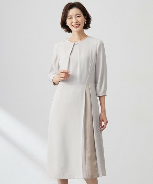 J.PRESS/ジェイプレス 【洗える】ストレッチバックサテンジョーゼット Aライン ワンピース グレージュ系 11 J.PRESS/ジェイプレス 【洗える】ストレッチバックサテンジョーゼット Aライン ワンピース グレージュ系 11