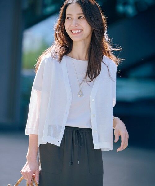 WEB限定カラーあり・洗える】SHEER LIGHT KNIT Vネック