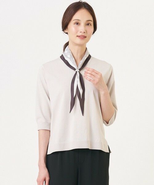 J.PRESS / ジェイプレス ニット・セーター | 【2WAY・シーンレスに活躍】SCARF KNIT Vネック ニット(グレージュ×ブラウンスカーフ系)