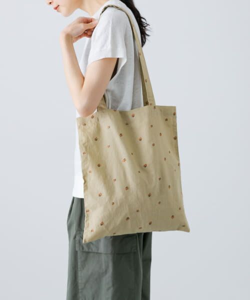 小花刺繍トートバッグ （トートバッグ）｜かぐれ / かぐれ