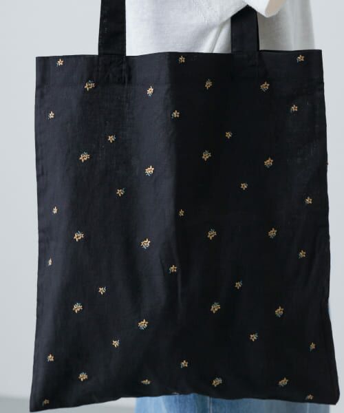 小花刺繍トートバッグ （トートバッグ）｜かぐれ / かぐれ