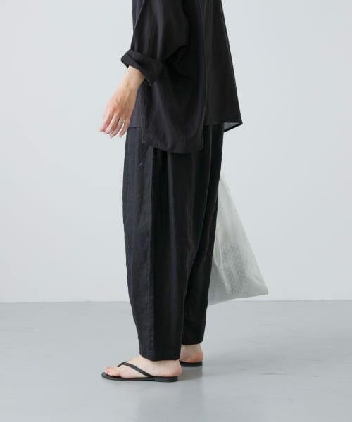 新品未使用　かぐれ　リネンボリュームパンツ　ベージュ 新品タグ付◇ ラベンダー リネンボリュームパンツ かぐれ