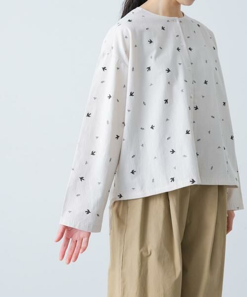 かぐれ / かぐれ シャツ・ブラウス | ツバメ刺繍ブラウス | 詳細12