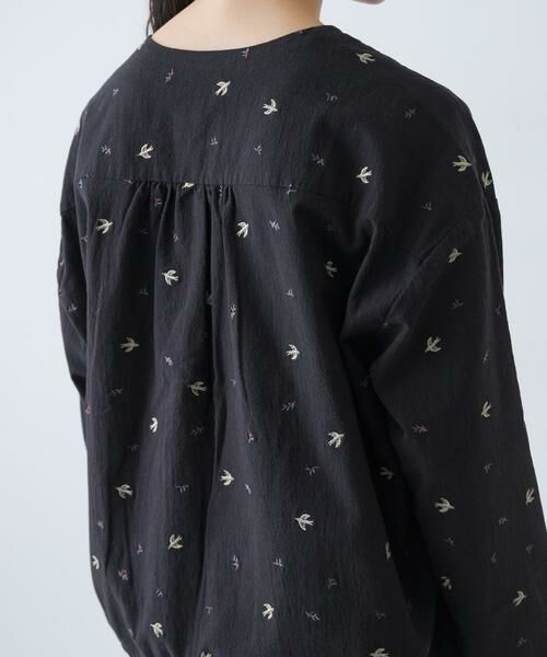かぐれ / かぐれ シャツ・ブラウス | ツバメ刺繍ブラウス | 詳細26