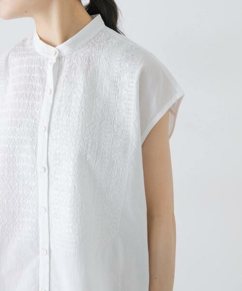 かぐれ / かぐれ シャツ・ブラウス | maison de soil　BANDED COLLAR EMB SHIRT | 詳細10