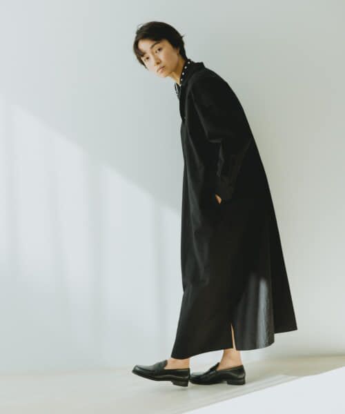 かぐれ⟡.·コットンシルク　ロングシャツワンピース　ネイビー　定価2万 定価2万 かぐれ コットンシルク ロングシャツワンピース