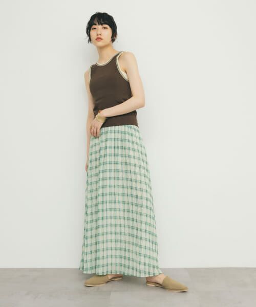 極美品　オリーブグリーン フード付きジャンパー　　タンクトップのセット aquagarage ニットタンクトップ レディース 太ストラップ 春 夏
