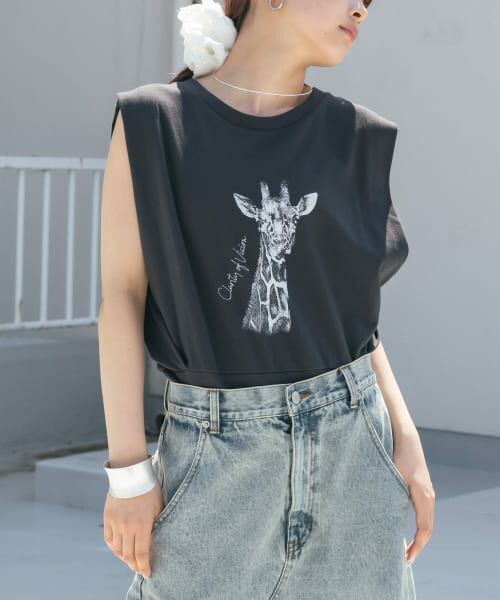KBF/ケービーエフ ノースリーブプリントカットソー CHARCOAL one KBF/ケービーエフ ノースリーブプリントカットソー CHARCOAL one