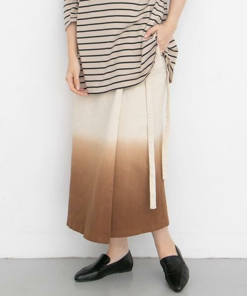 KBF / ケービーエフ スカート | グラデーションディップダイスカート∴（ブラウン）
