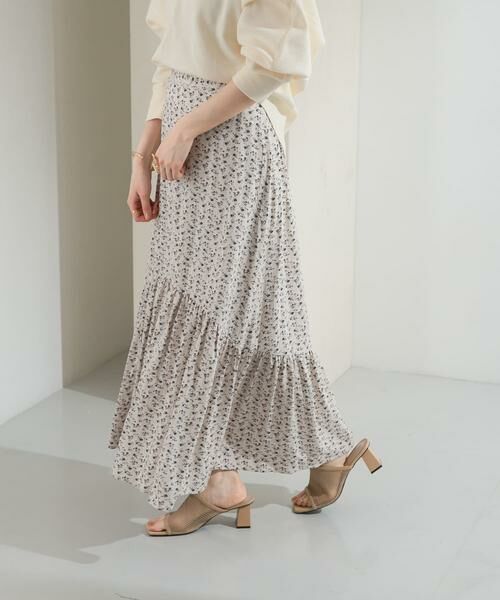 KBF/ケービーエフ プリントロングティアードスカート アイボリー one KBF/ケービーエフ プリントロングティアードスカート アイボリー one