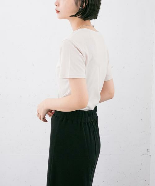 KBF / ケービーエフ Tシャツ | コンパクトベーシックTシャツ(アイボリー)