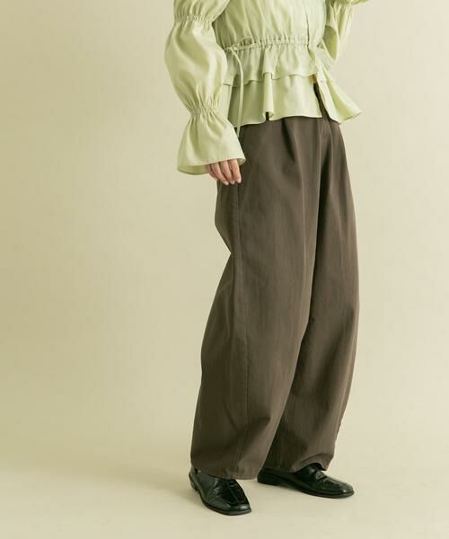 KBF / ケービーエフ その他パンツ | 『2サイズ展開』ワンタックコクーンパンツ | 詳細17