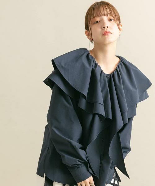 KBF / ケービーエフ シャツ・ブラウス | ラッフルカラーブラウス | 詳細1