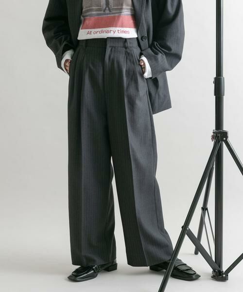 KBF / ケービーエフ その他パンツ | 『2サイズ展開』タックストレートスラックス(グレー系その他)