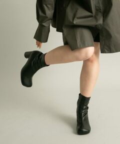 KBF / ケービーエフ ブーツ（ショート丈） | ステッチデザインラウンドトゥブーツ