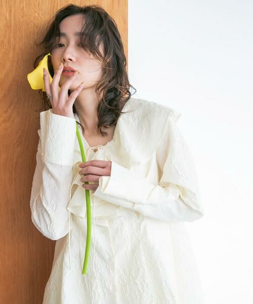 KBF / ケービーエフ シャツ・ブラウス | ウエストタックラッフルブラウス | 詳細2