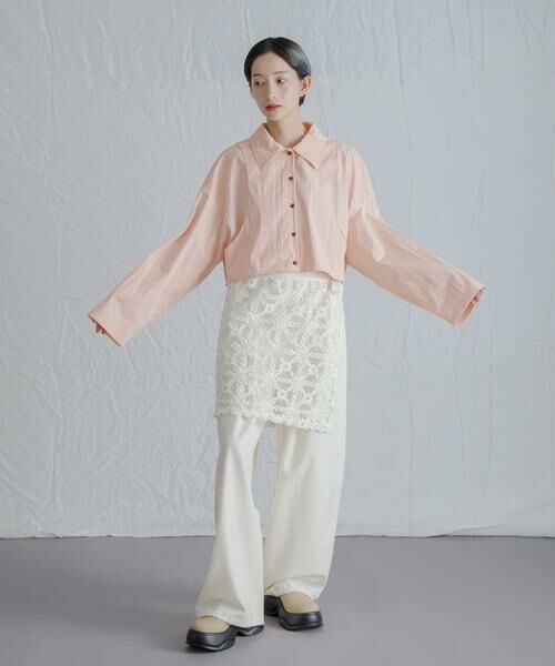 KBF / ケービーエフ シャツ・ブラウス | バックギャザークロップドシャツ | 詳細13