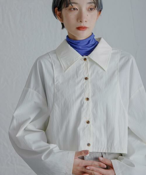 KBF / ケービーエフ シャツ・ブラウス | バックギャザークロップドシャツ | 詳細24