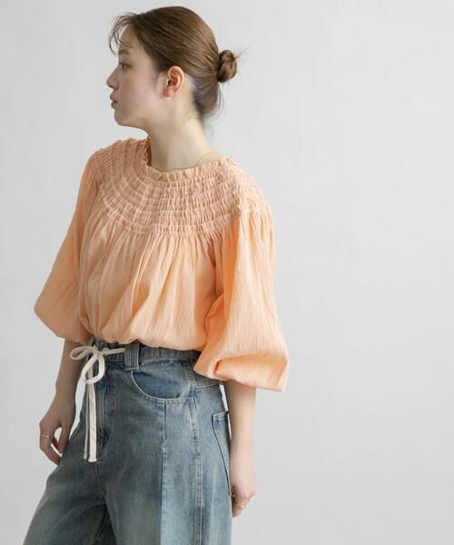 KBF / ケービーエフ シャツ・ブラウス | 2WAYシャーリングブラウス | 詳細2