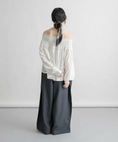 KBF / ケービーエフ シャツ・ブラウス | 2WAYシャーリングブラウス | 詳細20